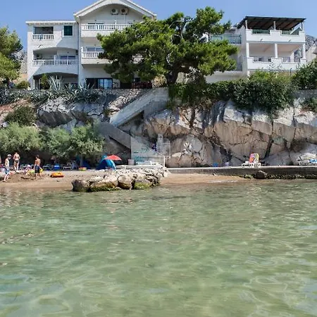 Agava-mirjana Daire Omiš